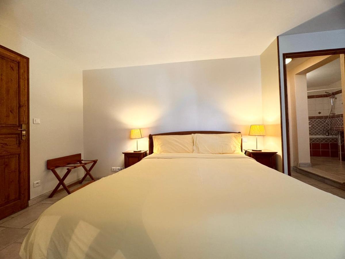Le Relais De Saint-Preuil, The Originals Relais Vignes Du Cognac Hotel Bagian luar foto